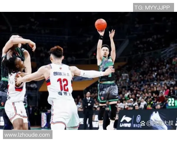 CBA精彩对决广州队迎战山东队直播全程回顾与赛后分析